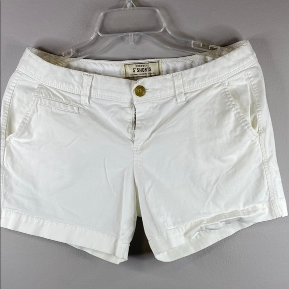 Old Navy Pants - Old Navy White Bermuda Shorts Crisp Cotton Summer Style